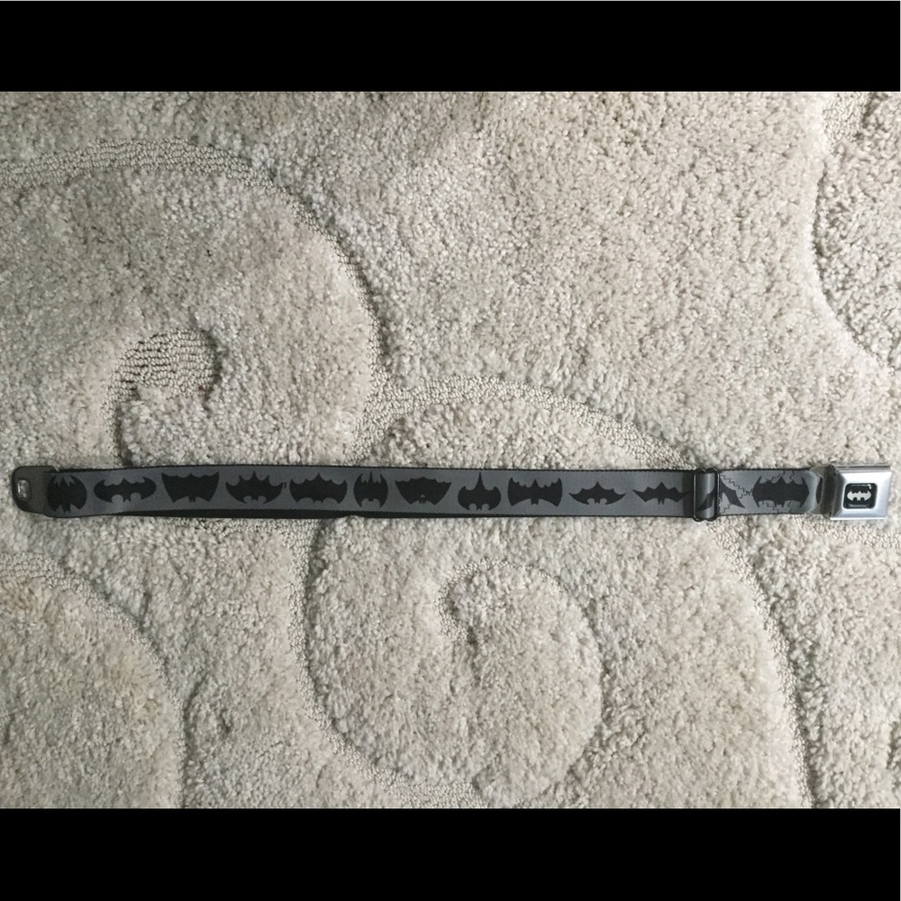 HotTopic Seatbelt belt - Batman